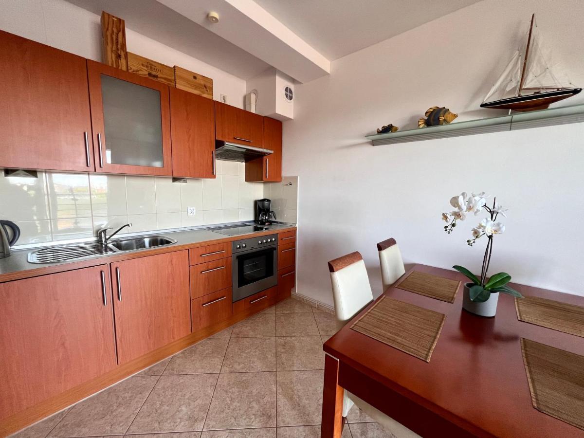 Apartament Lux Kołobrzeg Esterno foto